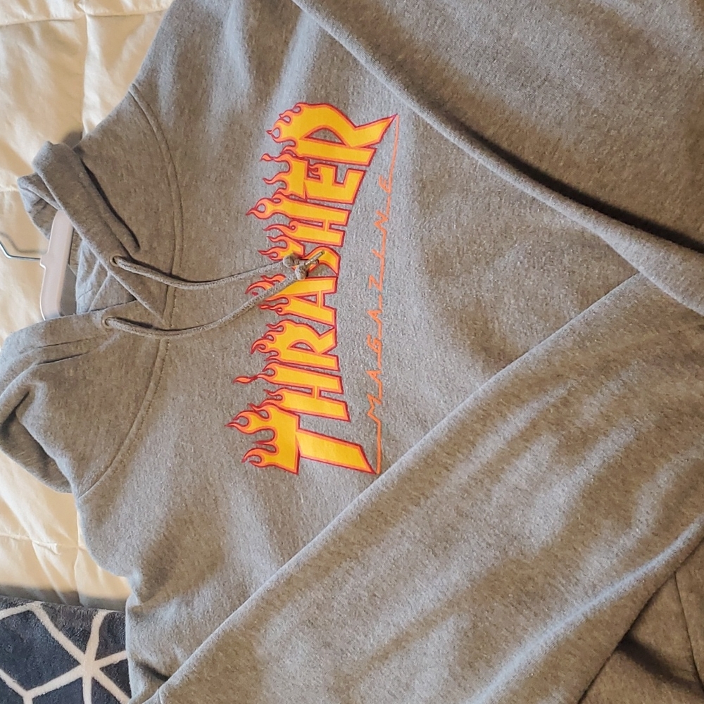 cropped thrasher hoodie
